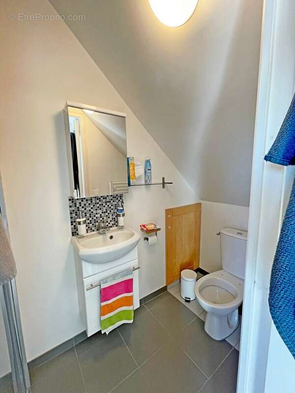 Maison à MONTSAUCHE-LES-SETTONS