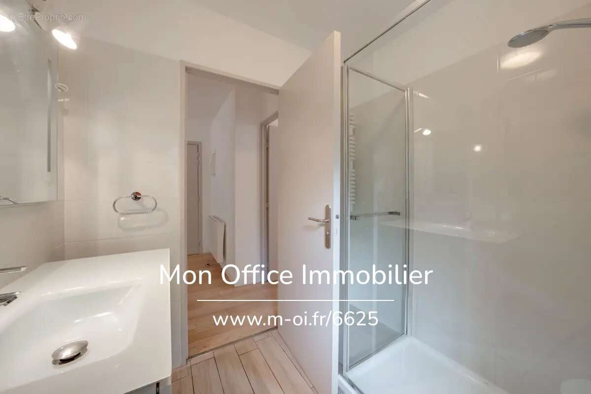 Appartement à MARSEILLE-8E