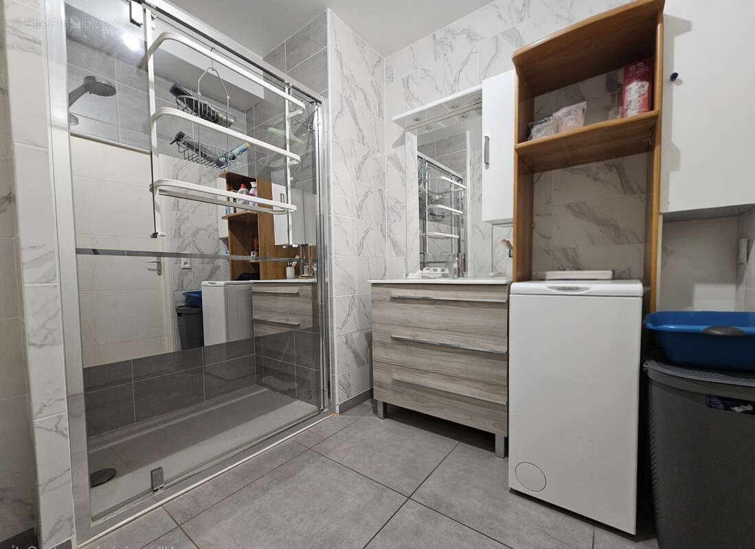 Appartement T3 en rez de jardin proche centre-ville BELLEY - photo 8