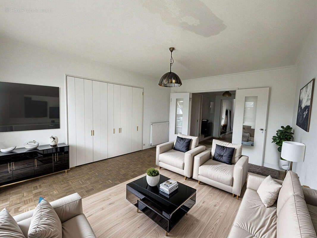 Appartement à FLEURY-LES-AUBRAIS