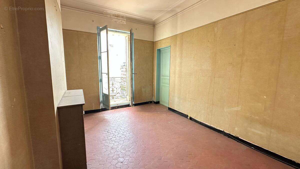Autre à TOULON