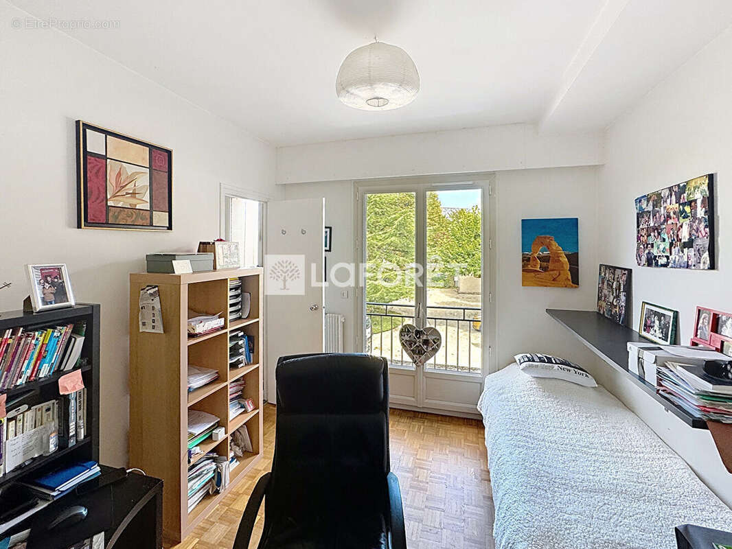 Appartement à SAINT-NOM-LA-BRETECHE