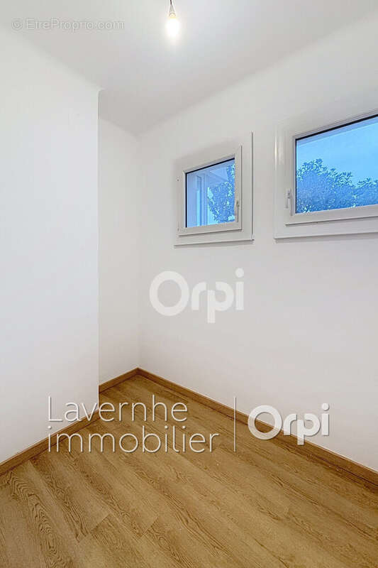 Appartement à VALLAURIS