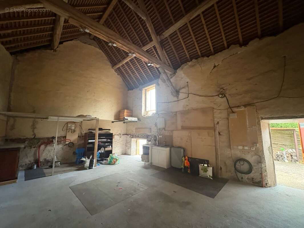 Maison avec dépendances - photo 14