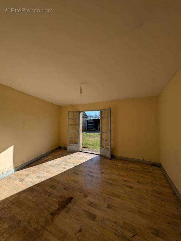 Maison à SAINT-DENIS-DE-PILE