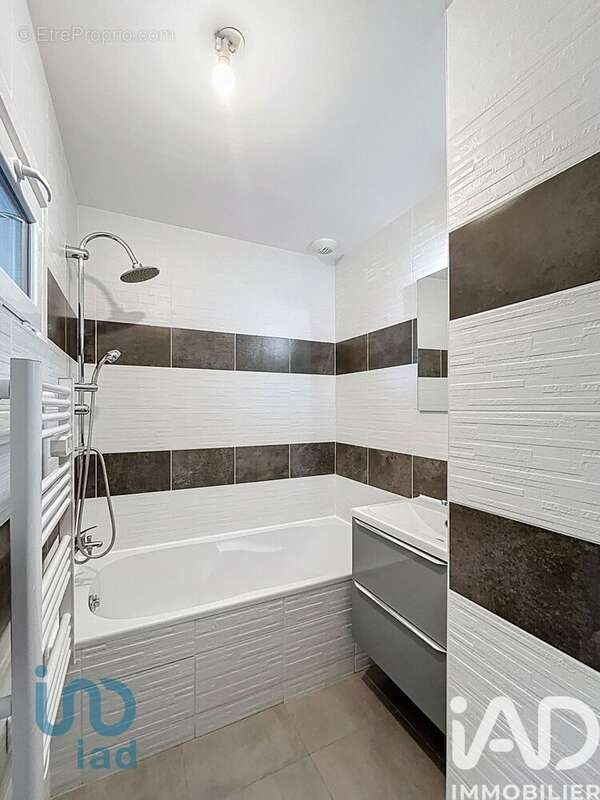 Photo 4 - Appartement à SAVIGNY-LE-TEMPLE