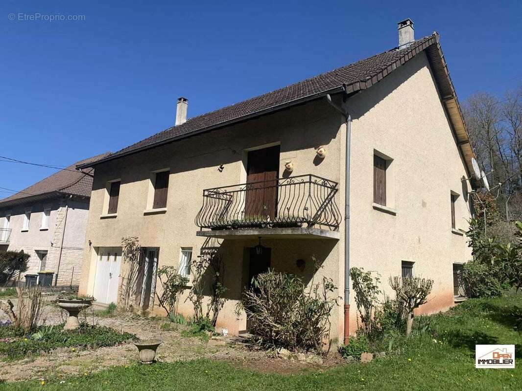 Maison à COSNAC
