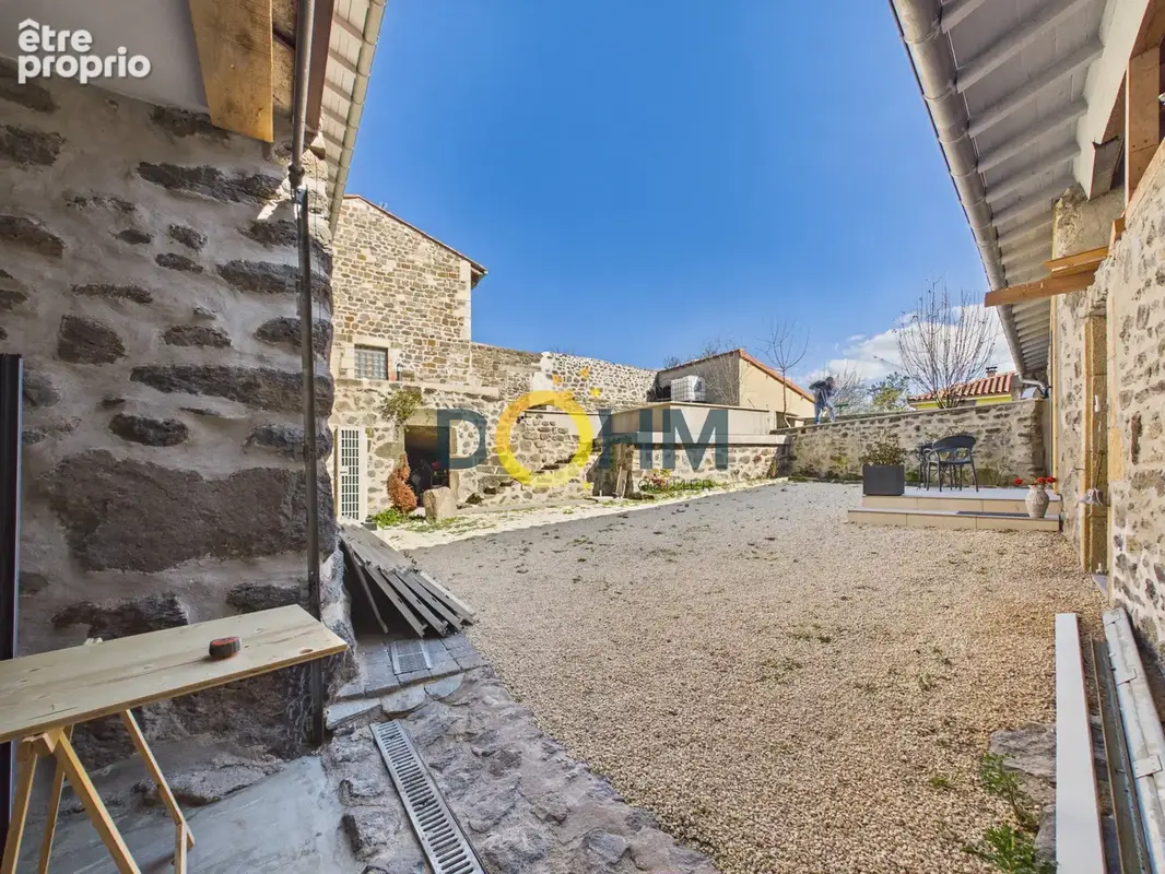 Polignac ! Magnifique ferme rénové 227m2 - photo 5