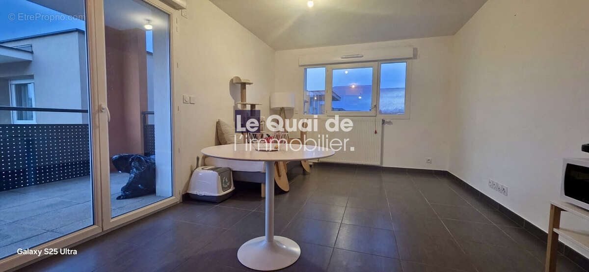 Appartement à CRANVES-SALES