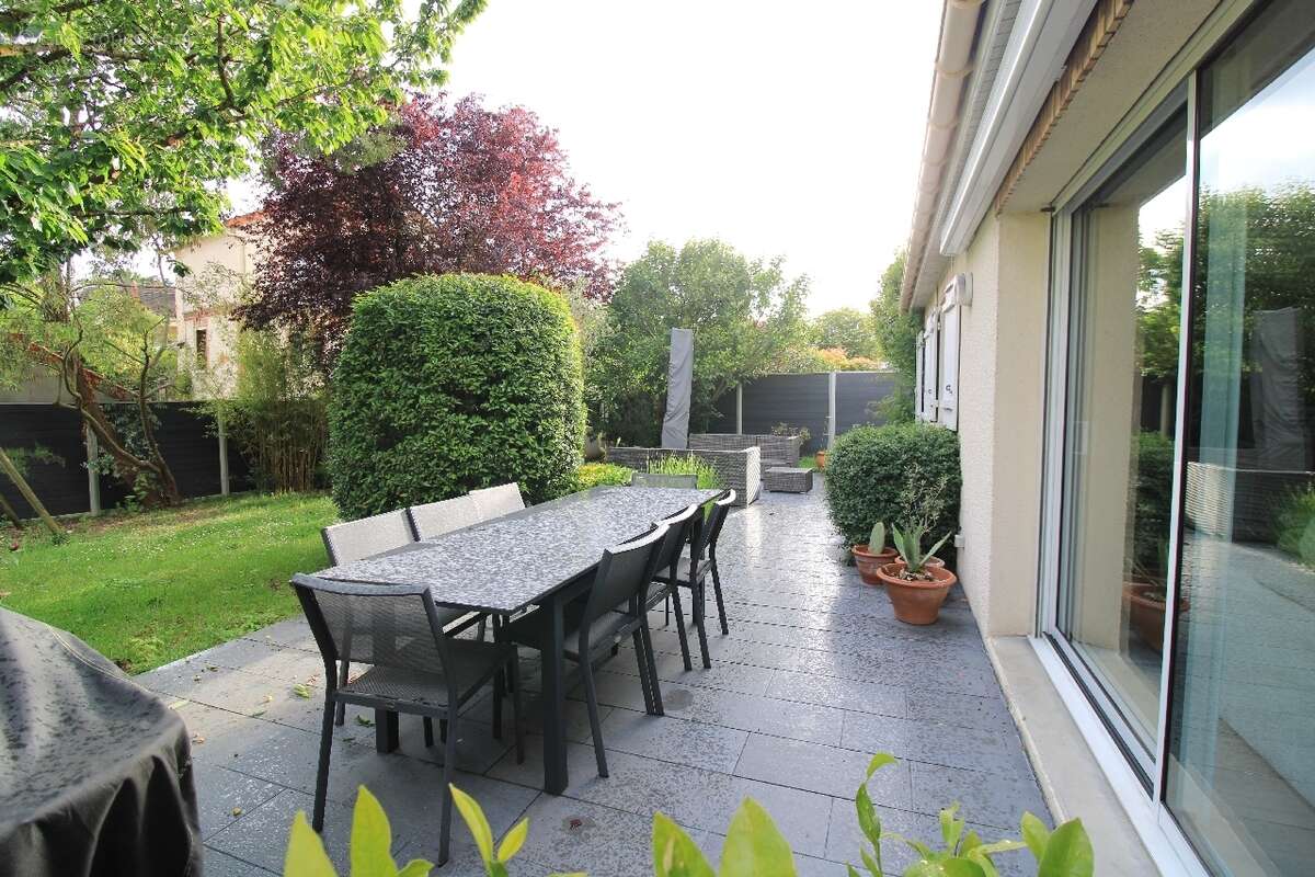 Maison à MONTGERON