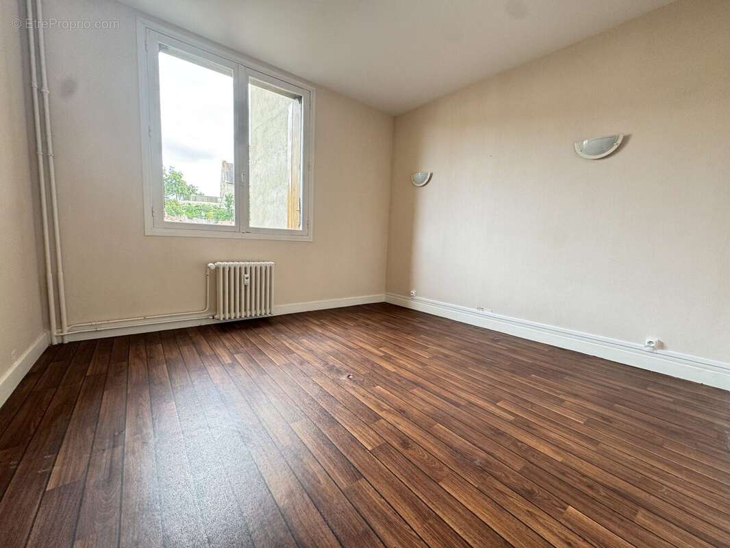 Appartement 84 m² à Montlucon  - photo 6