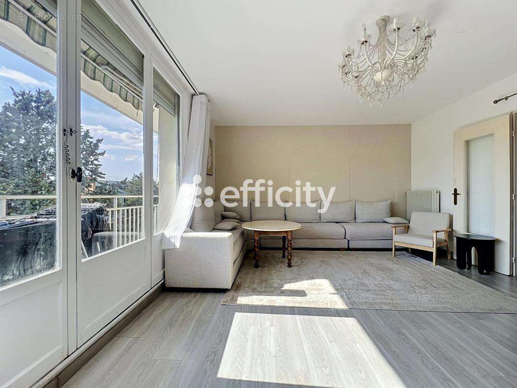Appartement à JOUE-LES-TOURS