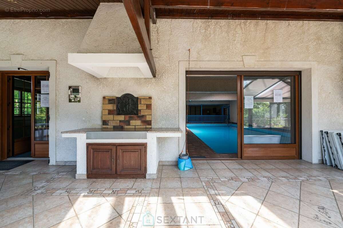 Maison à NANTEAU-SUR-LUNAIN