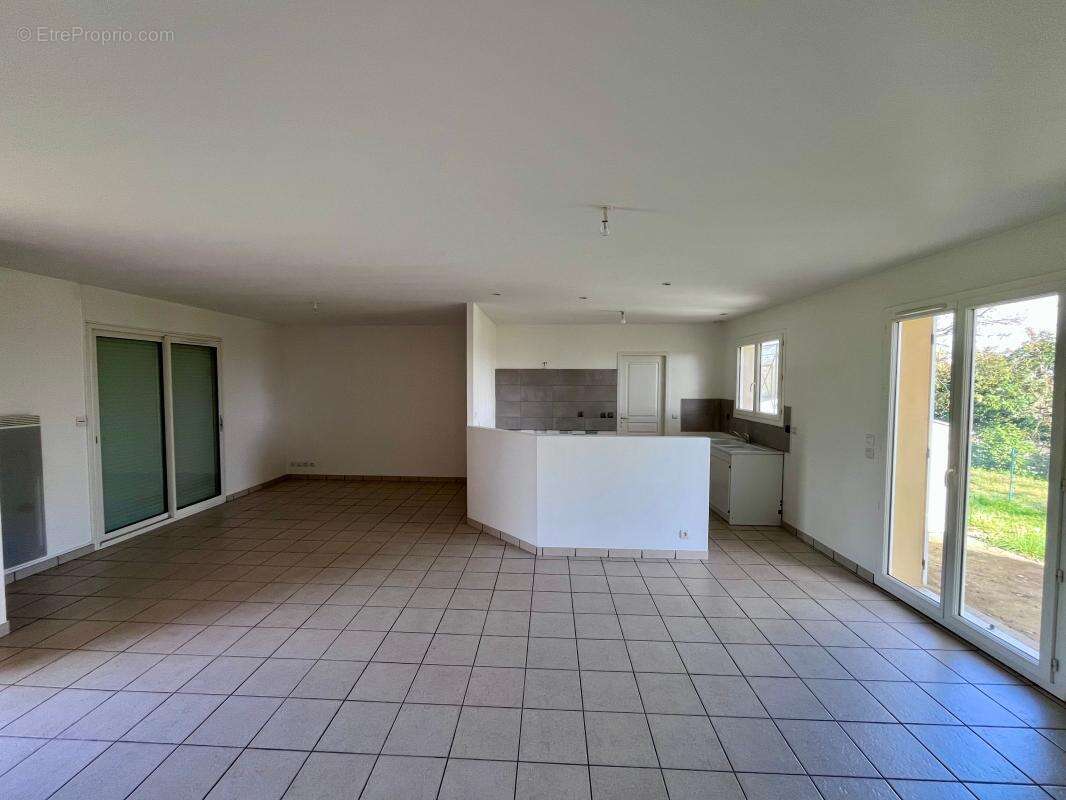 Maison à SAINT-LOUBES