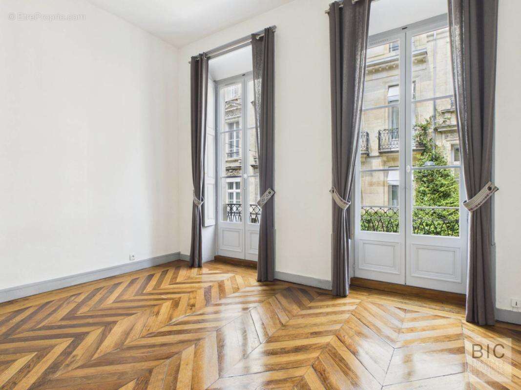 A vendre beau T3 avec balcons et cave - photo 9