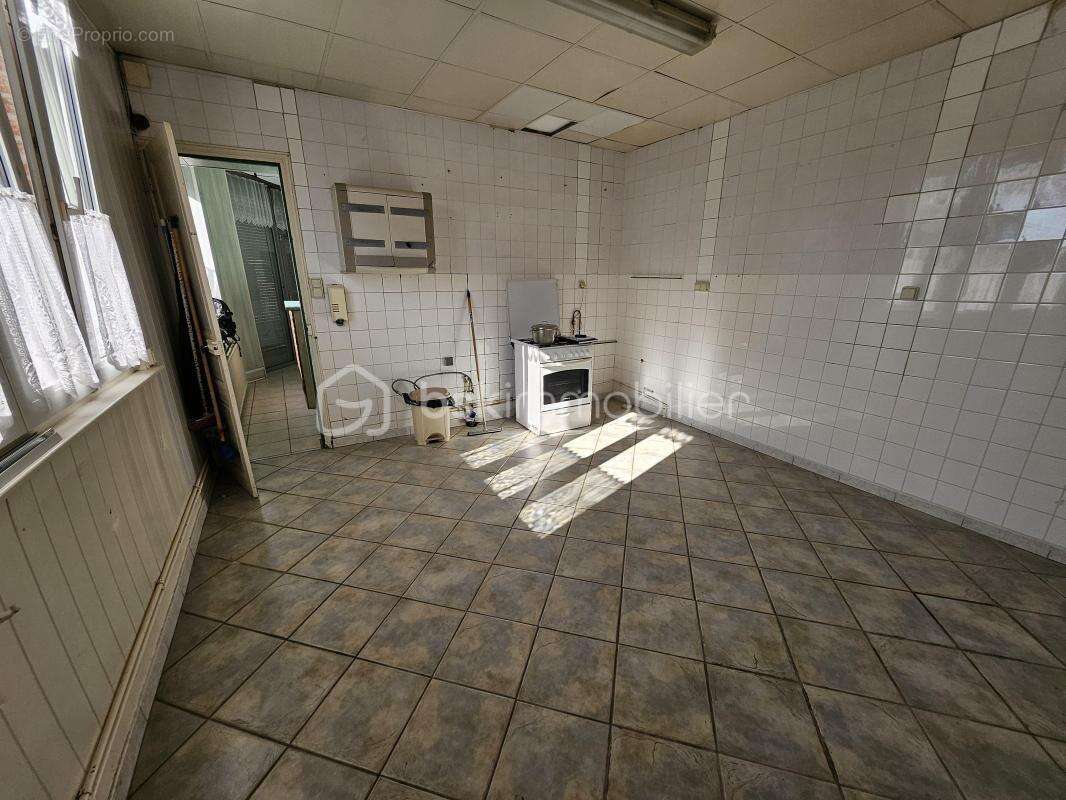 **Bar/ Restaurant ou Habitation de plein pied à vendre à Bray-sur-Somme* - photo 10