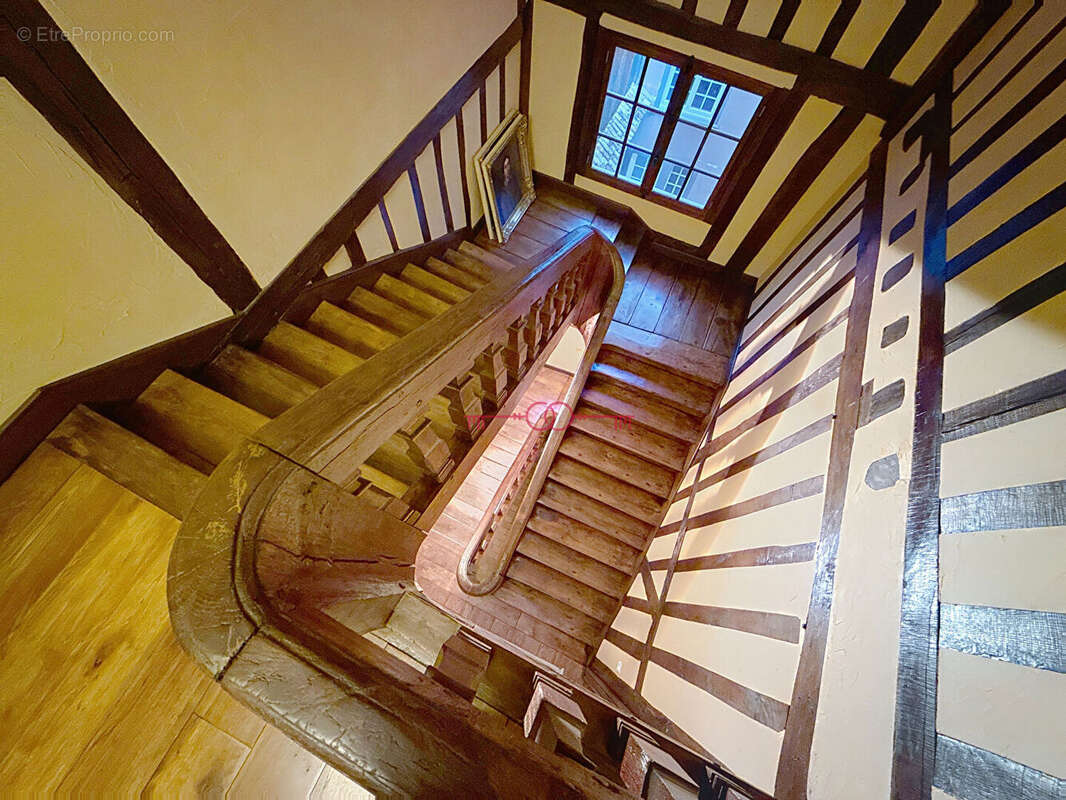 Maison à SAINTE-MENEHOULD