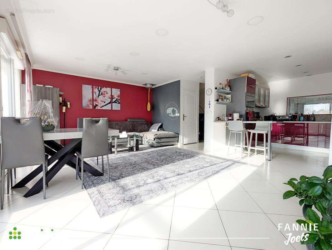 Maison à SAINT-GRATIEN