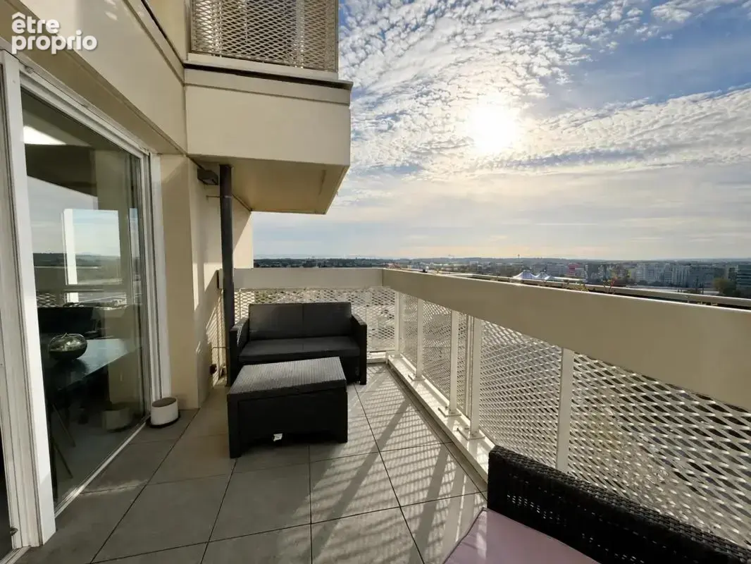 INVESTISSEMENT LOCATIF 3 pièces de 67 m² à Villeurbanne Carré de Soie - photo 7
