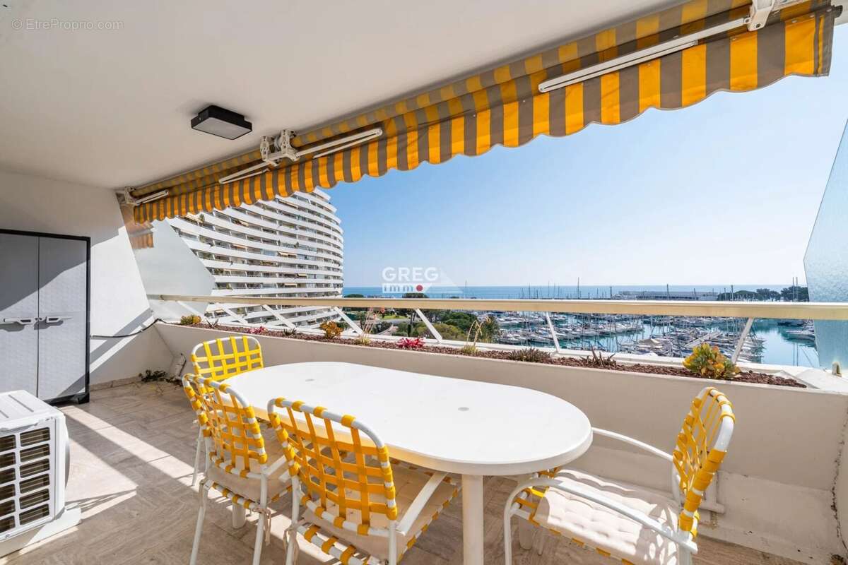 Appartement à VILLENEUVE-LOUBET
