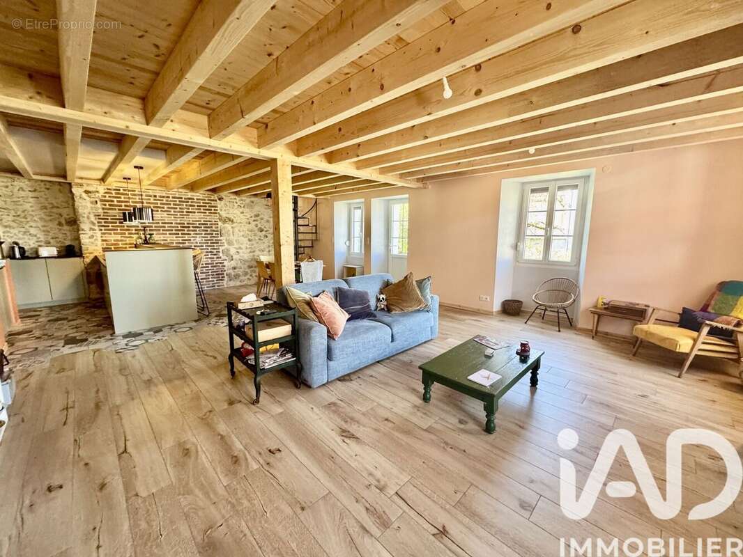 Maison 315 m² à Boursault  - photo 8