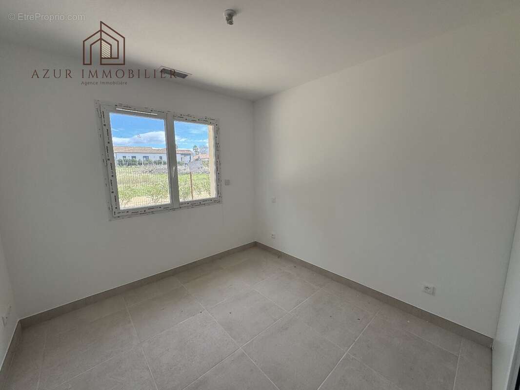 Maison à NISSAN-LEZ-ENSERUNE