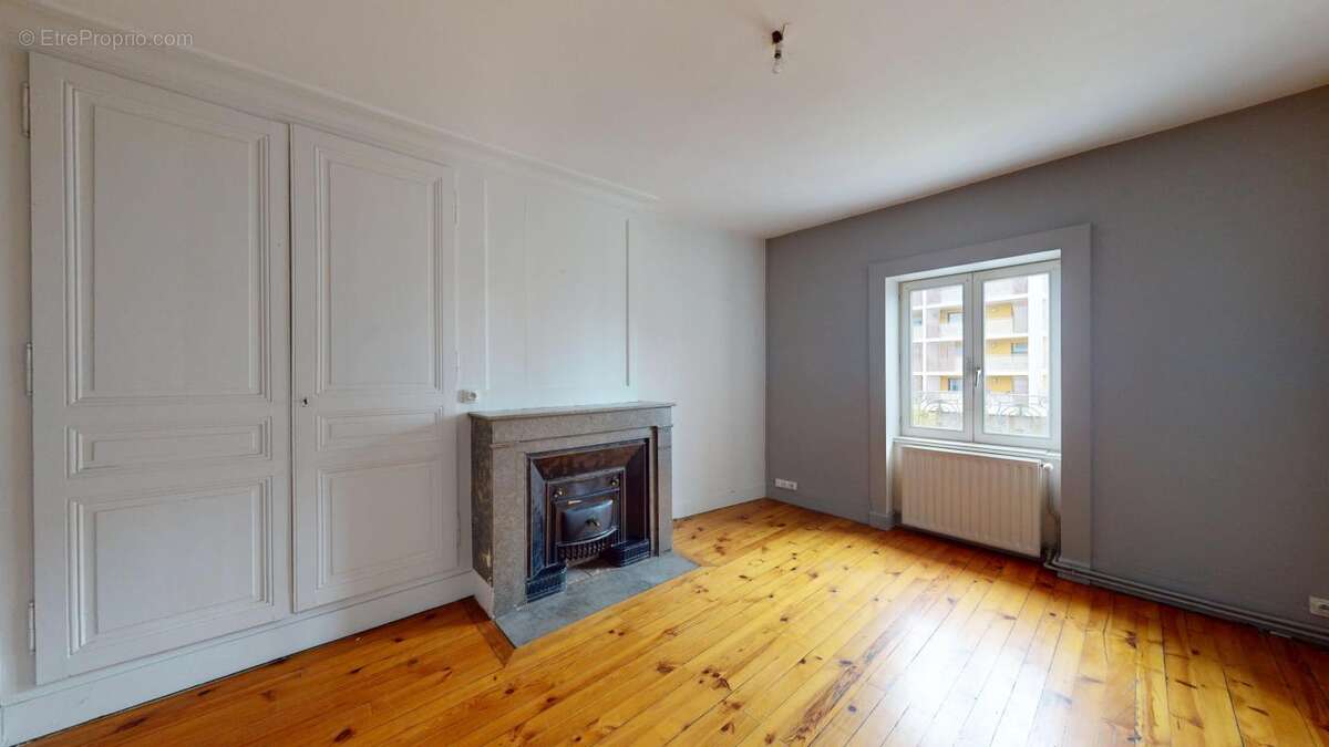 Appartement à SATHONAY-CAMP