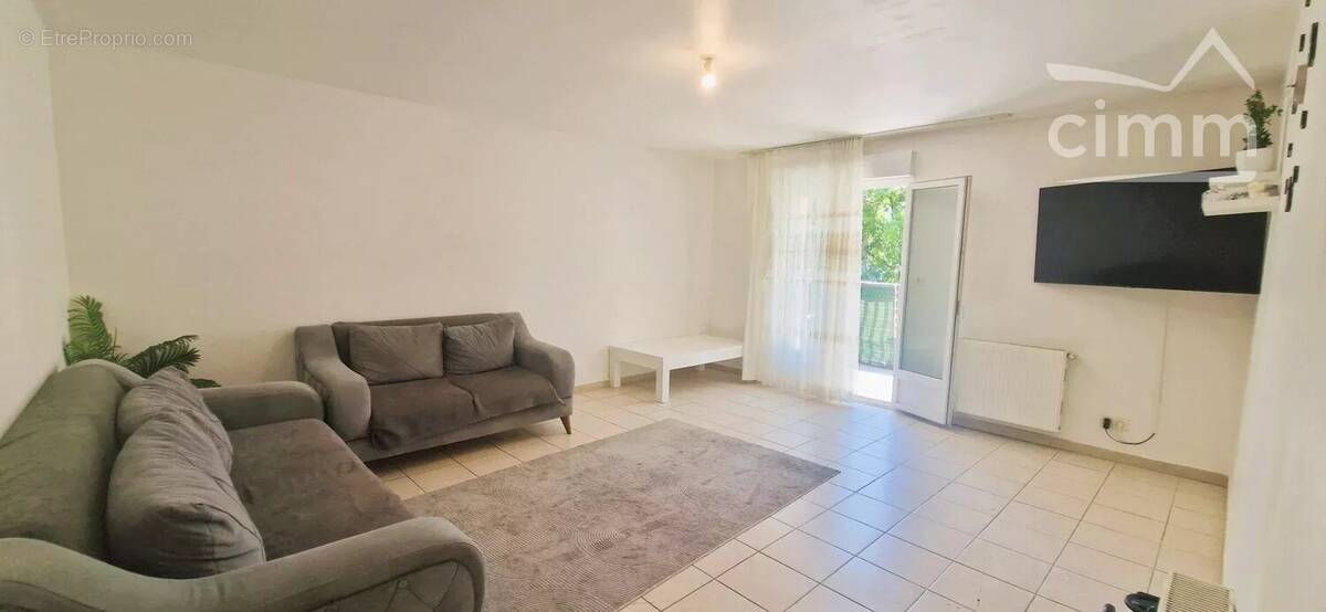 Appartement à LA TOUR-DU-PIN
