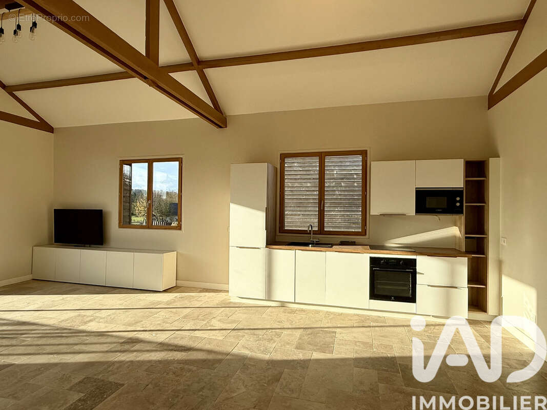 Photo 3 - Maison à CORMEILLES