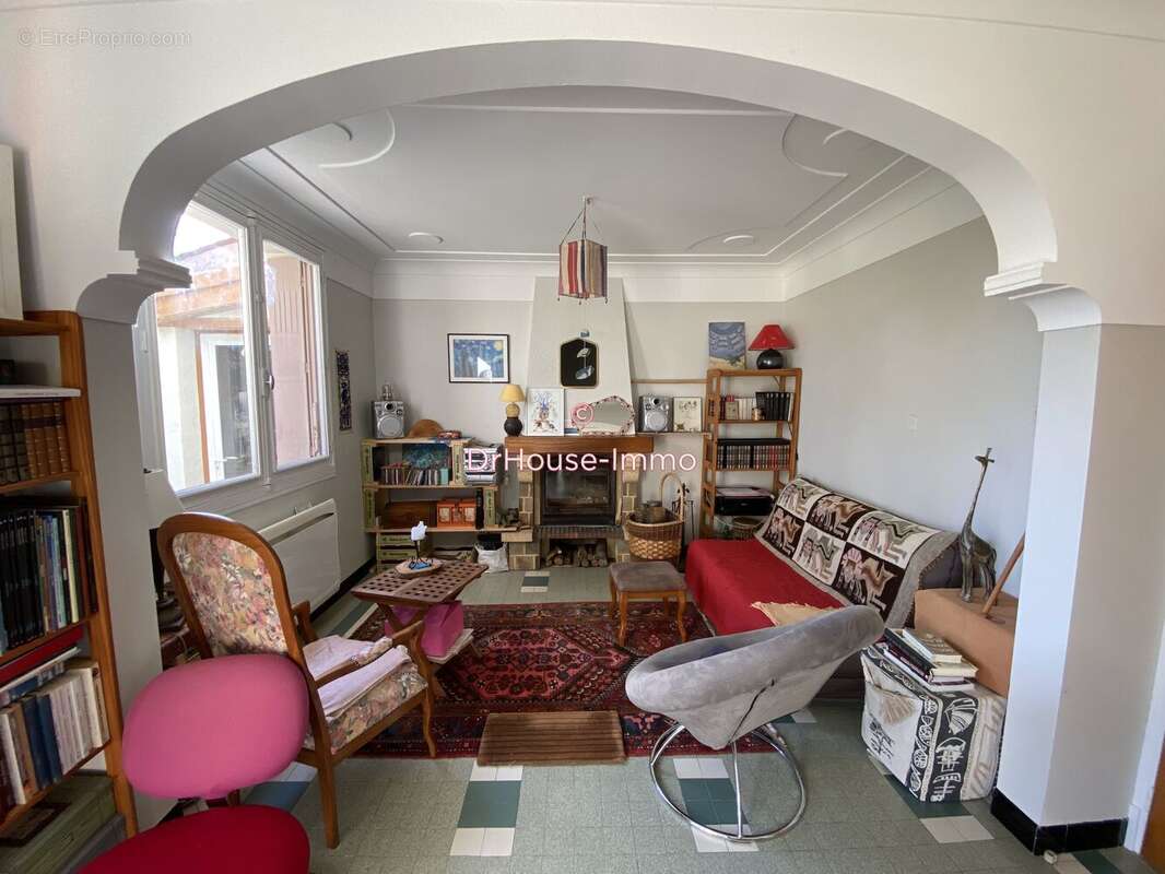 Maison à LA TOUR-DU-CRIEU