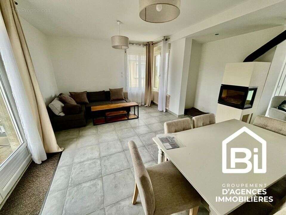 Maison à VER-SUR-MER