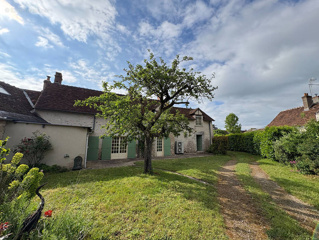 Maison à CONTRES