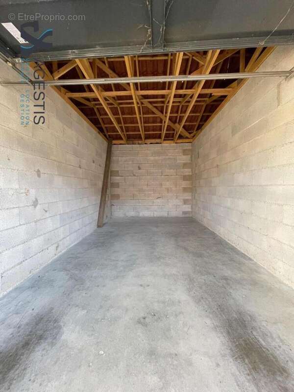   - Maison à MONDONVILLE