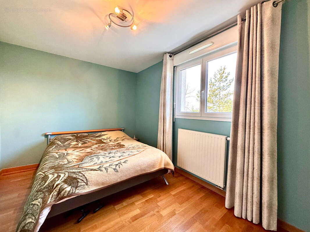 Appartement à VALLEIRY