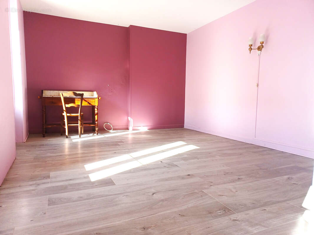 Maison à MORNAY-BERRY