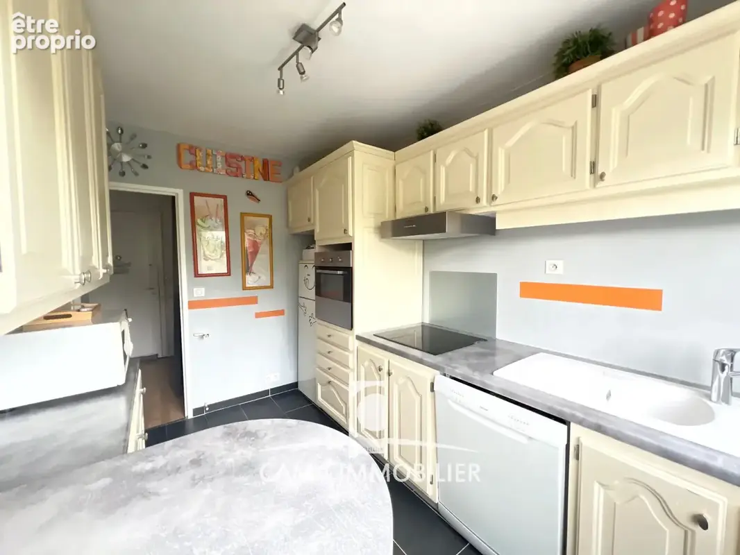 Rare à  Versailles, duplex à 15mn à pied de la gare de Versailles Chantiers et de Porchefontaine. - photo 7