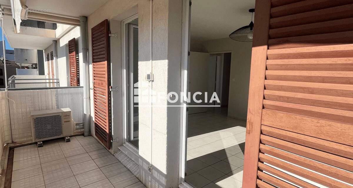 Appartement à LA LONDE-LES-MAURES