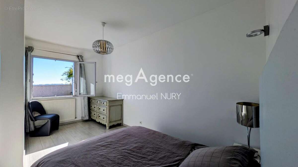 Maison de village 120m² - terrasse 33m² - garage & atelier 115m² - photo 9