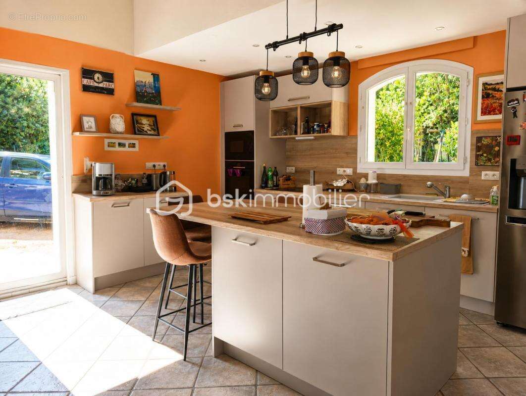 Maison 165 m² avec piscine, jacuzzi et dépendance – Solérieux - photo 3