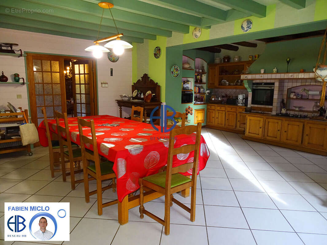 Maison à VILLETTE-SUR-AIN