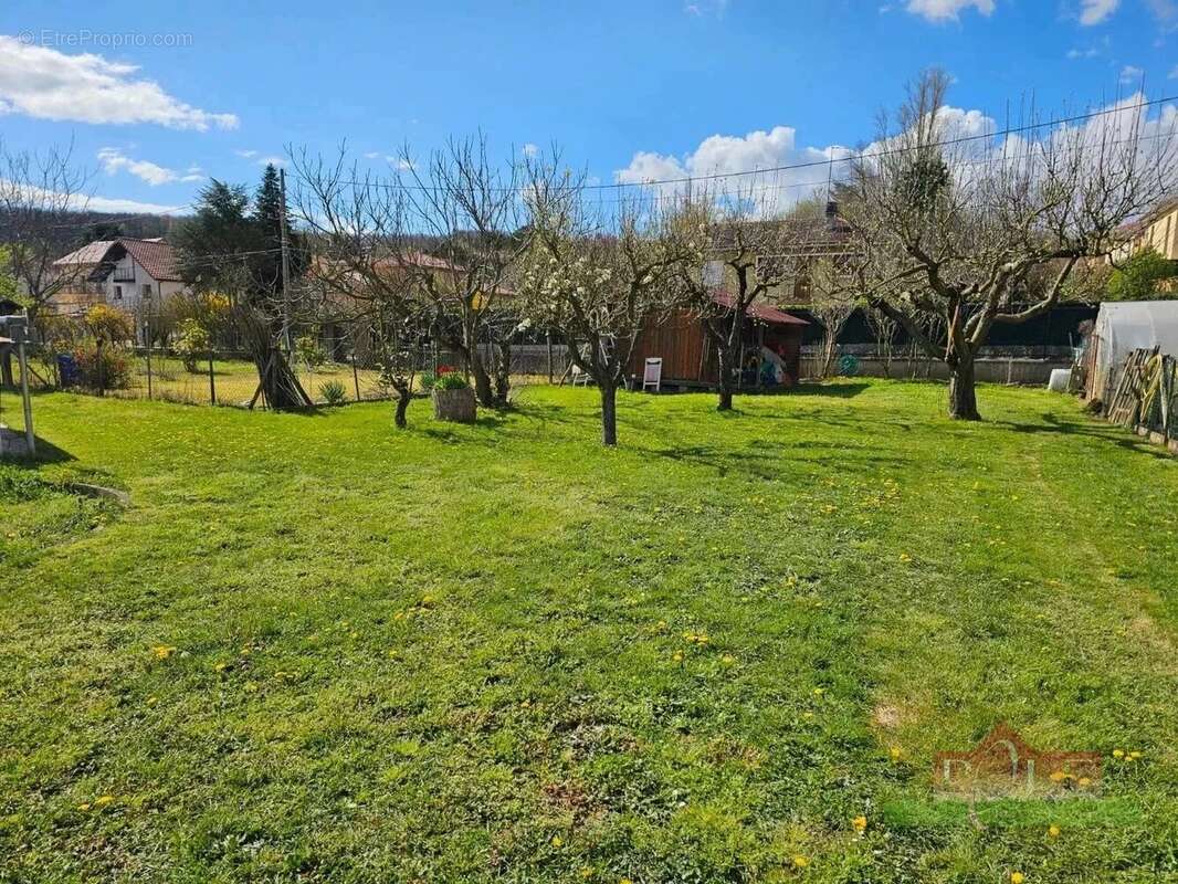 VIENNE,  Villa T7 de 170m² avec un terrain de 1500m² avec dépendances - photo 4
