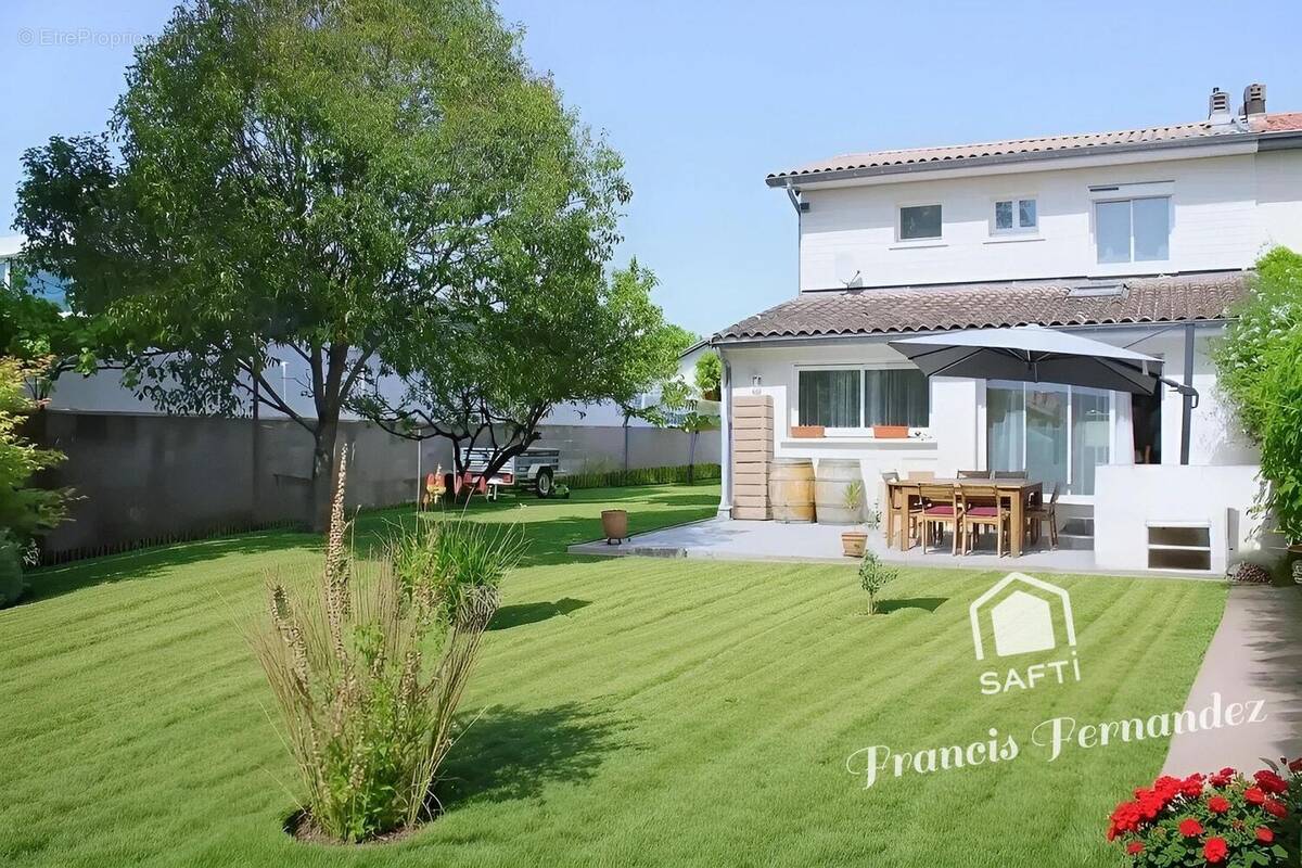 Photo 1 - Maison à BLANQUEFORT