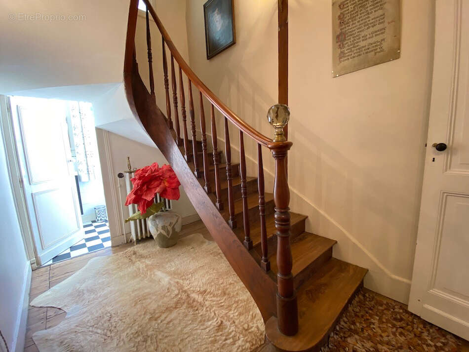 Maison à SAINT-SEURIN-SUR-L'ISLE