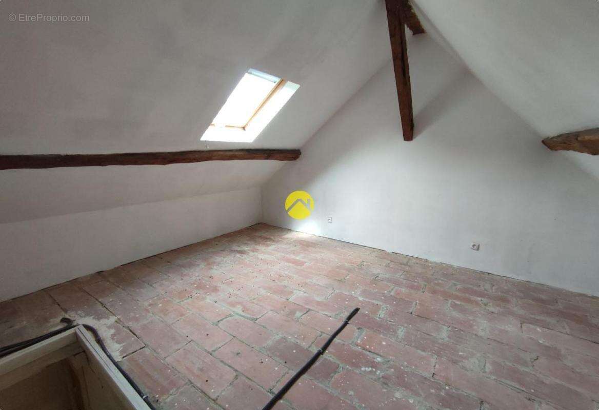 Maison à VAILLY-SUR-SAULDRE