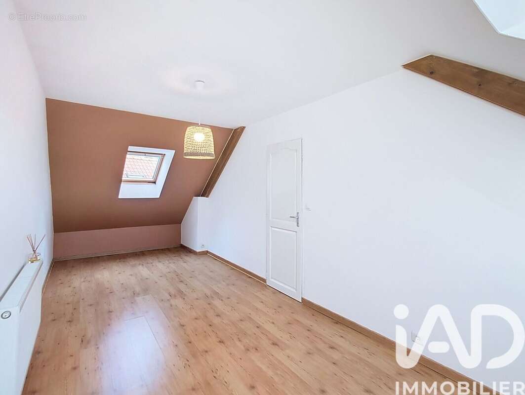 Photo 8 - Maison à QUERRIEU