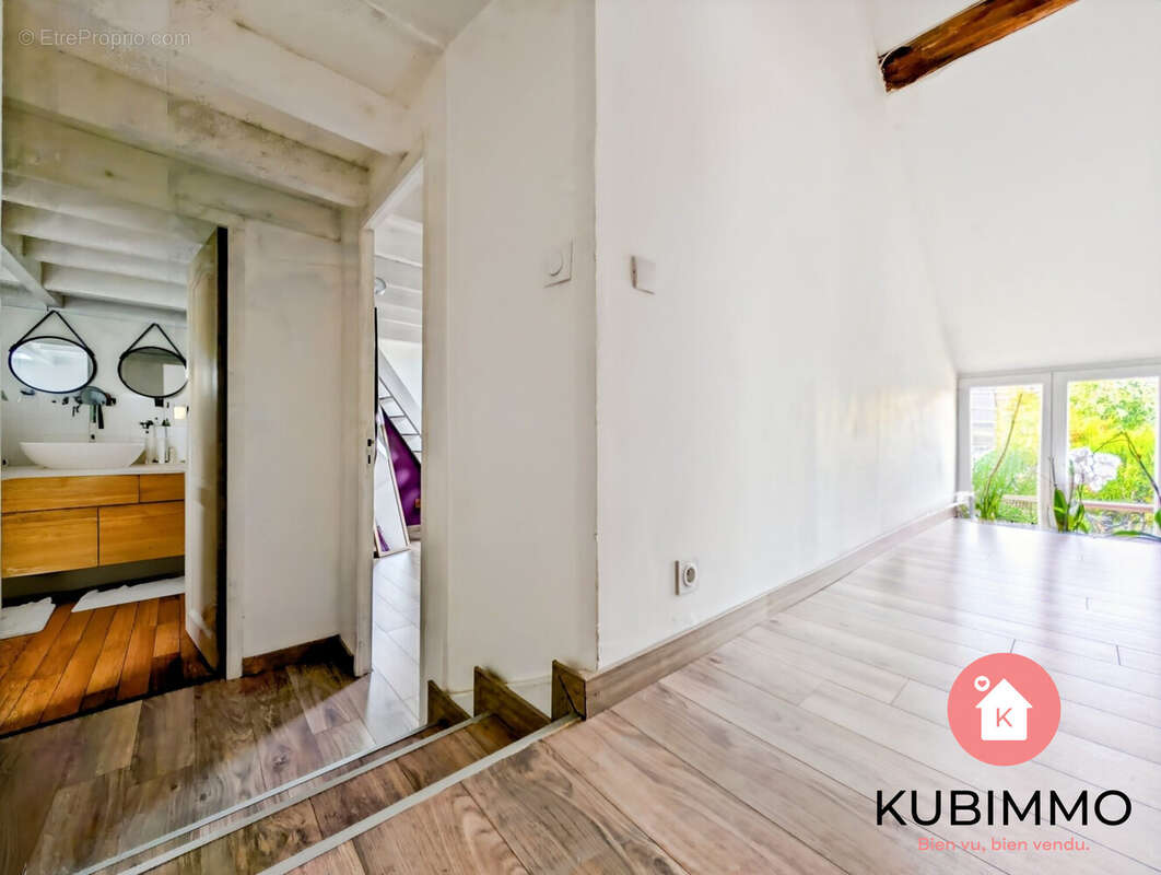 Maison à VILLENEUVE-SAINT-DENIS