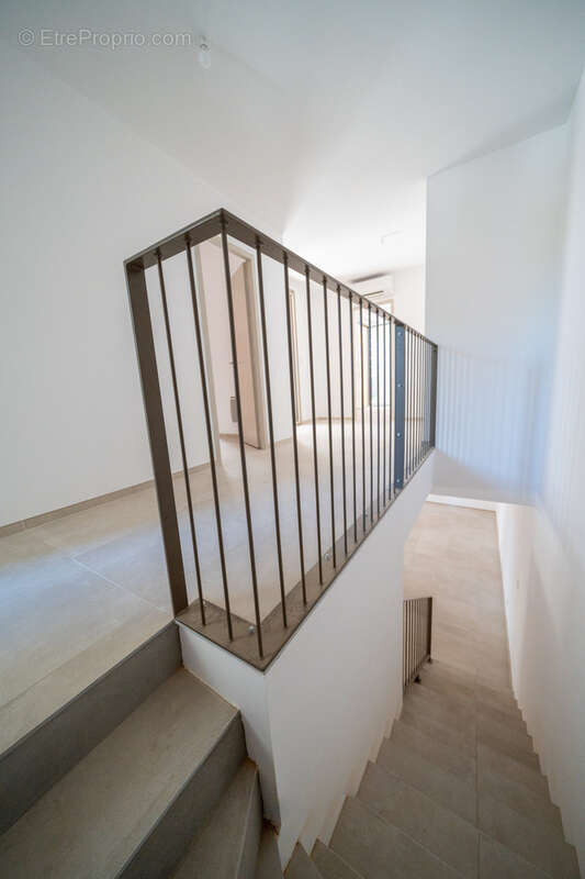 Maison à NIMES