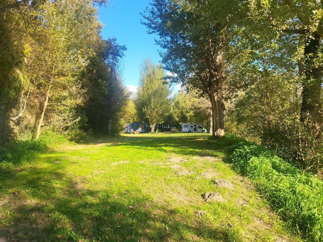 Terrain à LE MASSEGROS