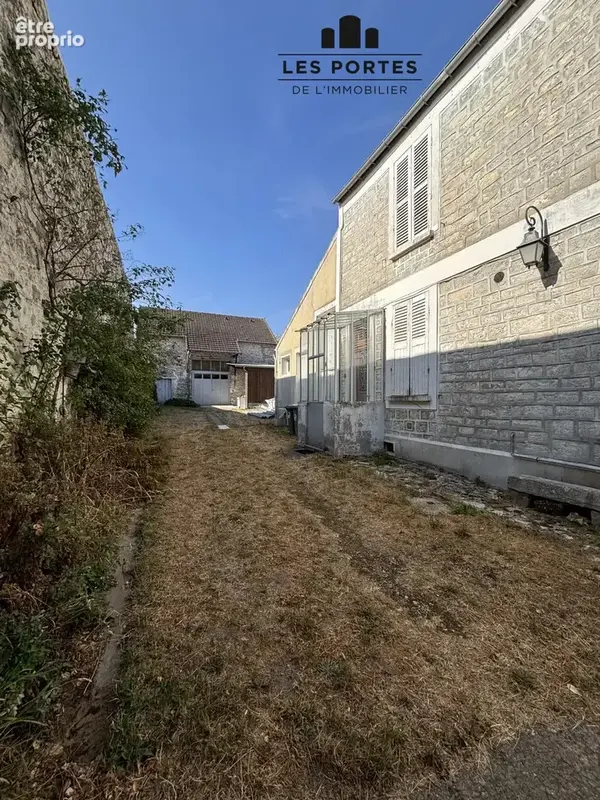 Maison à VAYRES-SUR-ESSONNE