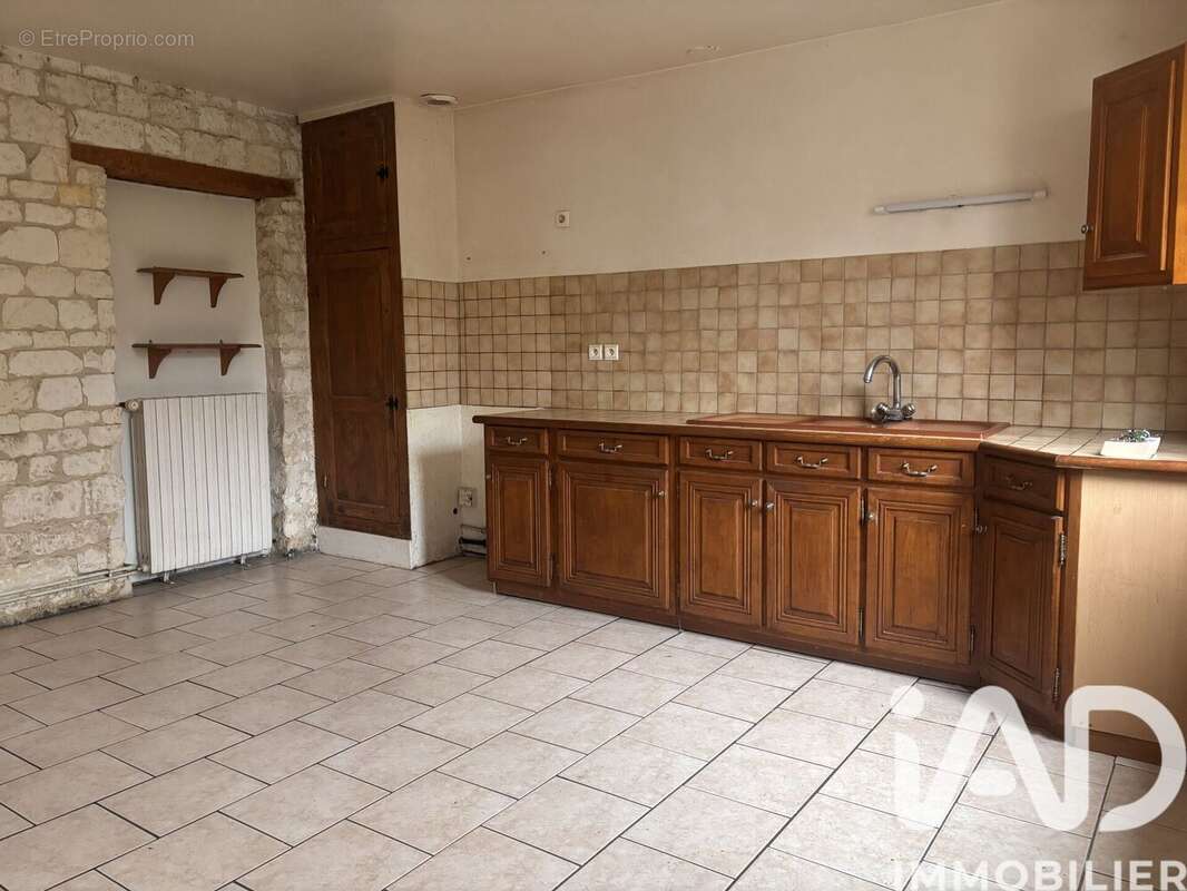 Photo 2 - Maison à LA NEUVILLE-ROY